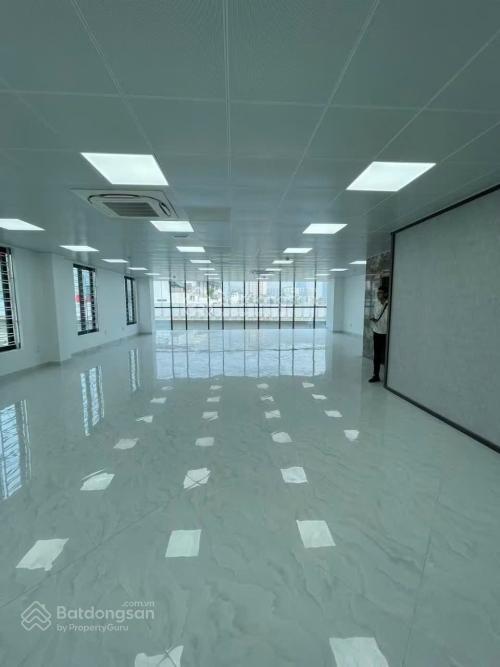 Cho thuê mặt bằng kinh doanh 240m gồm 9 tầng thang máy mỹ đình