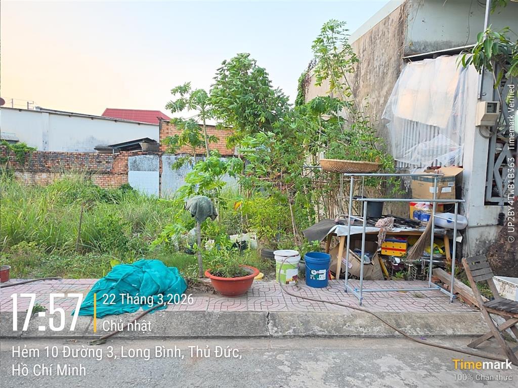 Chính chủ cần bán đất hẻm xe tải, cách 200m tới vinhomes