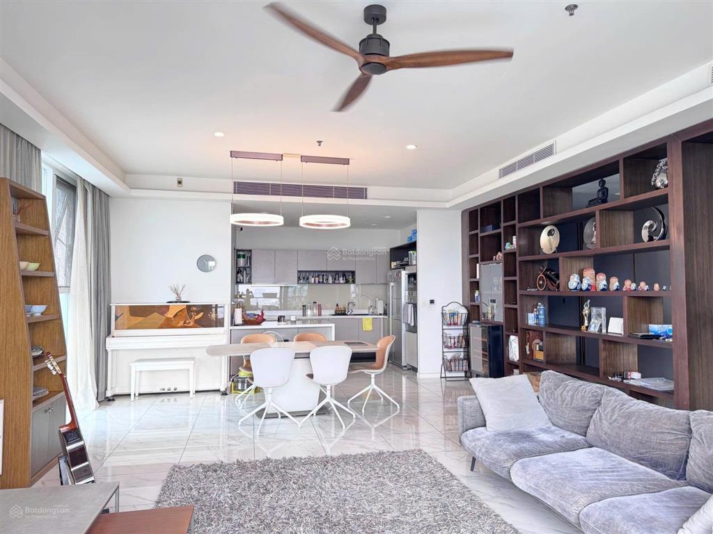 Chính chủ cần bán căn hộ sarica ôm trọn công viên sala
