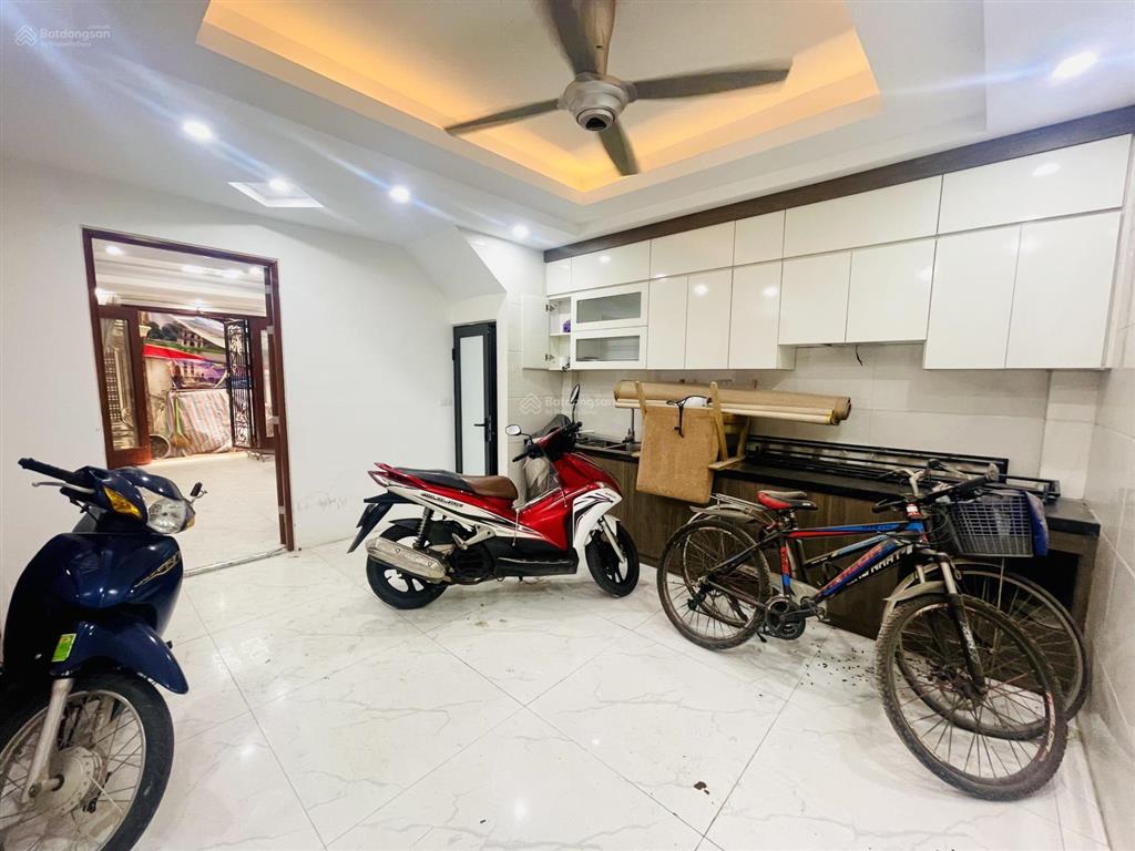 Hàng hiếm tại trần đại nghĩa, bán gấp nhỉnh 12 tỷ, 43m2, 8pn khép kín 0979 130 *** giá đầu tư