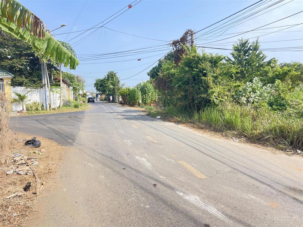 Còn một lô duy nhất ngay trung tâm hành chính huyện đất đỏ mặt tiền đường trịnh hoài đức