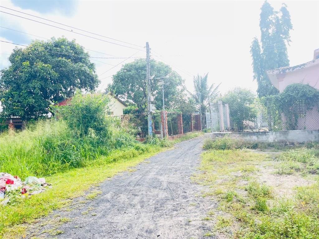 Một lô đất cách biển chỉ 3 km phước hải  tp hcm, phước hội đất đỏ bà rịa vũng tàu cũ, dt 865m2