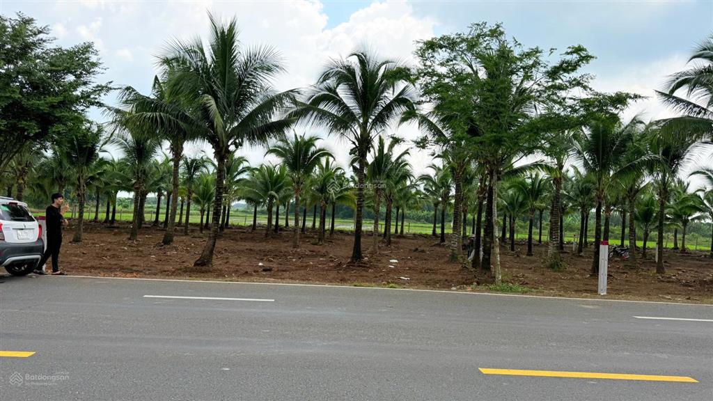 Mặt tiền tỉnh lộ 997 giá siêu rẻ dt 720m2  16x45m có 80m2 thổ cư đường rộng 4 làn xe, gần hồ lồ ô