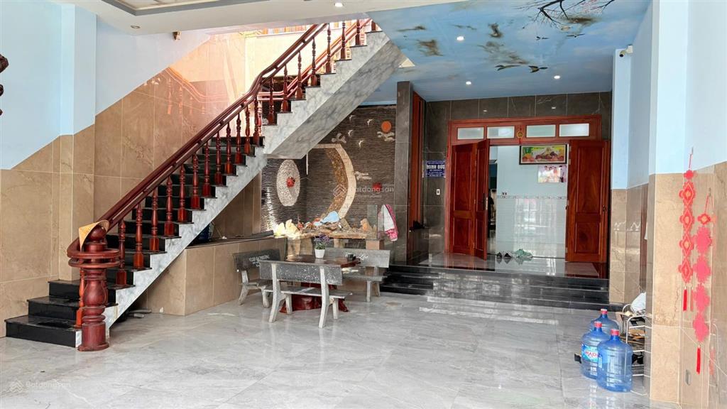 Chủ ngộp lắm rồi anh chị ạ cần bán gấp căn nhà, một lầu 1 trệt anh chị ạ