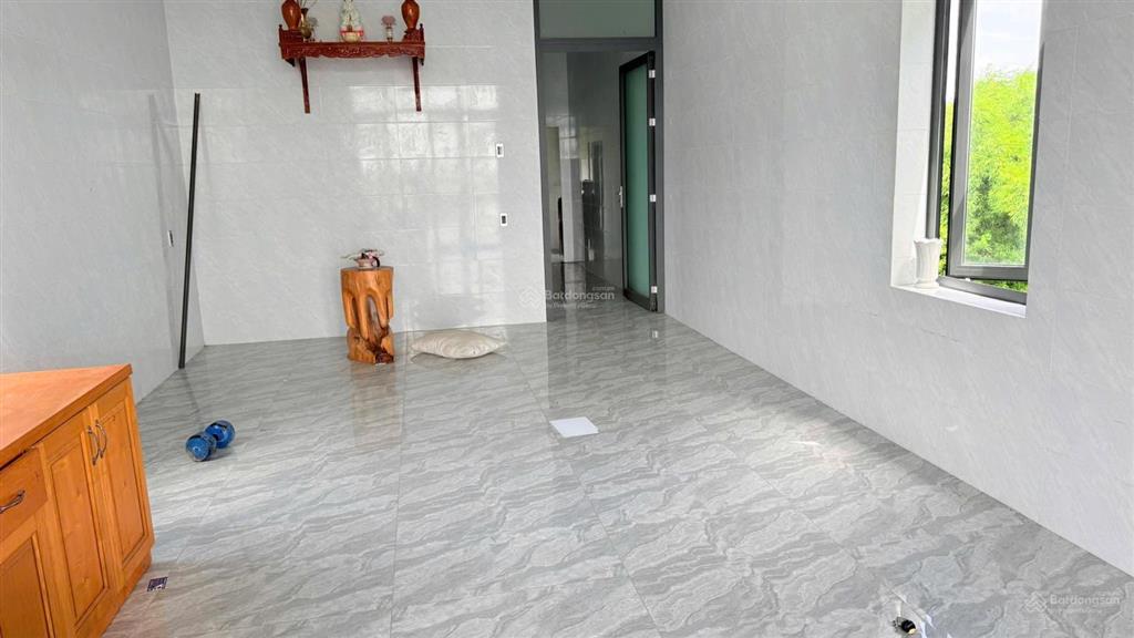 Chủ ngộp lắm rồi anh chị ạ cần bán gấp căn nhà, một lầu 1 trệt anh chị ạ