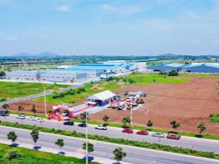 Mặt tiền phạm hùng vị trí vip ngay ngã tư đèn đỏ xã đất đỏ  tp hcm. dt 393m2 thổ cư 60m ngang 8,