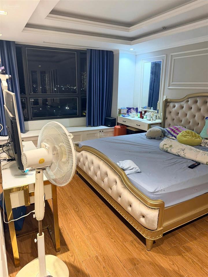 Bán căn hộ nam phúc view công viên nội thất đầy đủ, ô xe hầm định danh sổ hồng sẵn giá 12,7 tỷ.