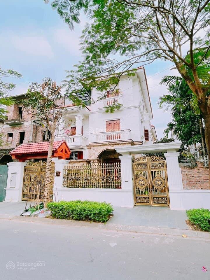 Bán gấp siêu biệt thự 227m2 giá chỉ 29.x tỷ