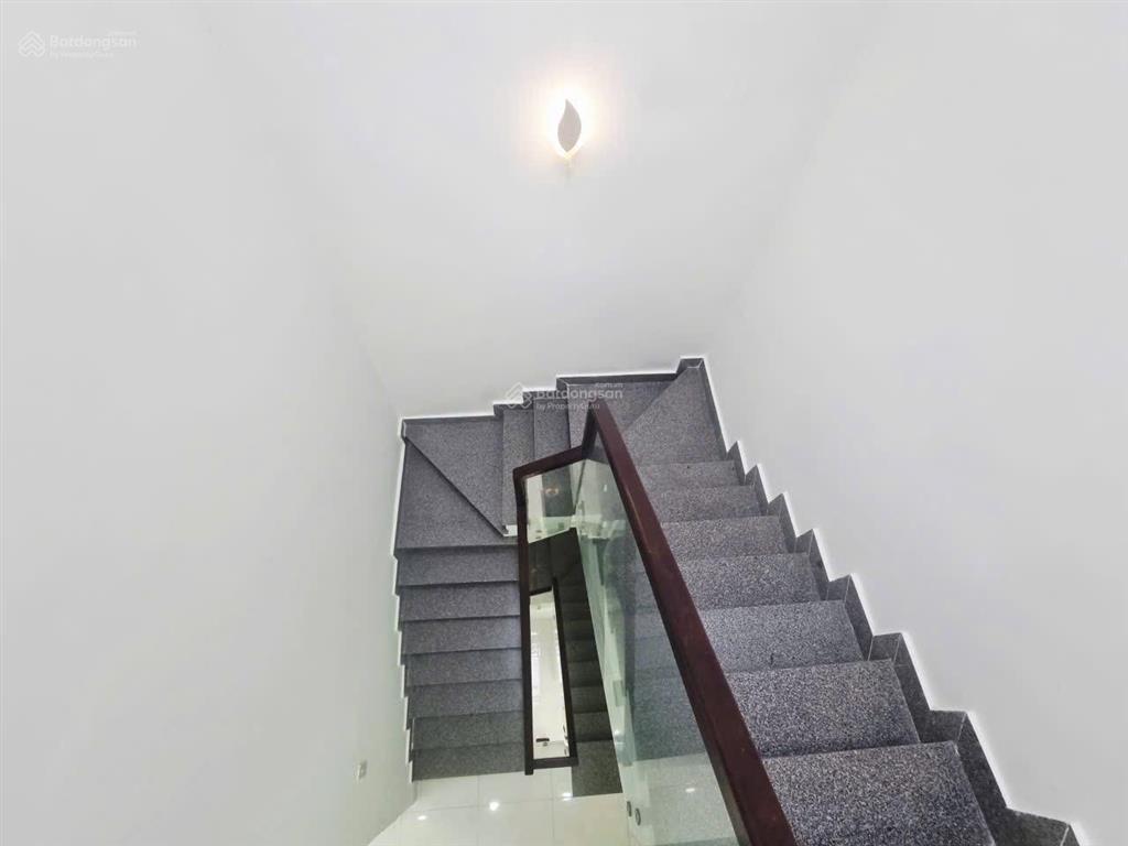 Bán nhà 3 tầng hẻm lạc long quân, phường phước tân 54m2 giá 4 tỷ 700