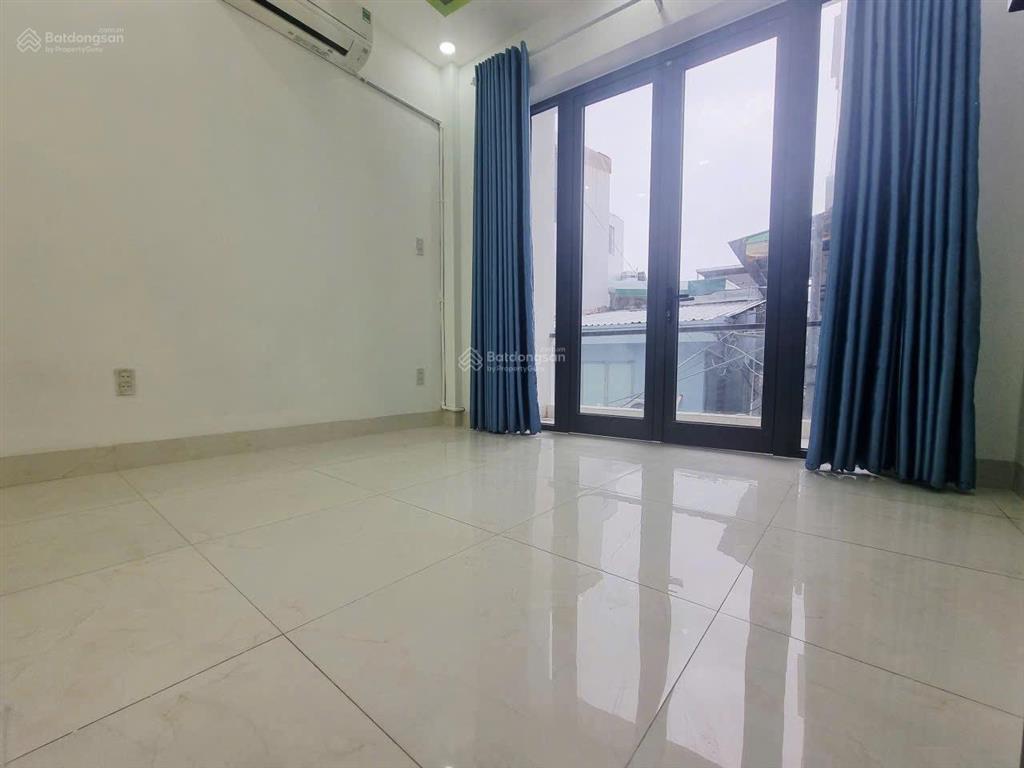 Bán nhà 3 tầng hẻm lạc long quân, phường phước tân 54m2 giá 4 tỷ 700