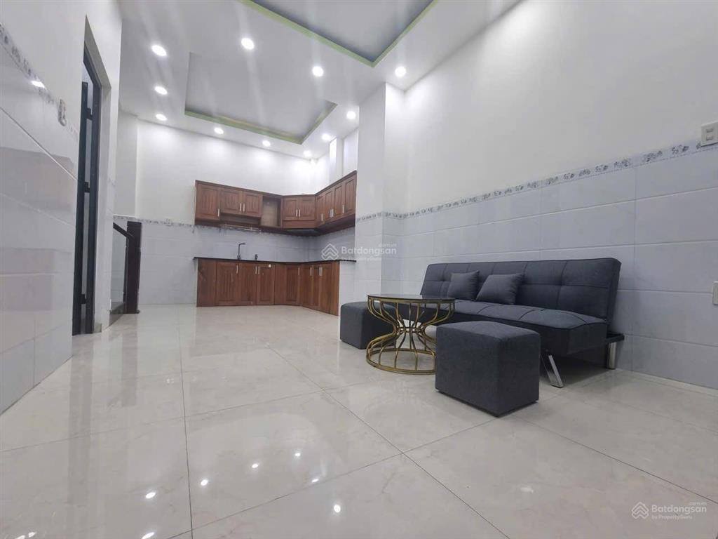 Bán nhà 3 tầng hẻm lạc long quân, phường phước tân 54m2 giá 4 tỷ 700