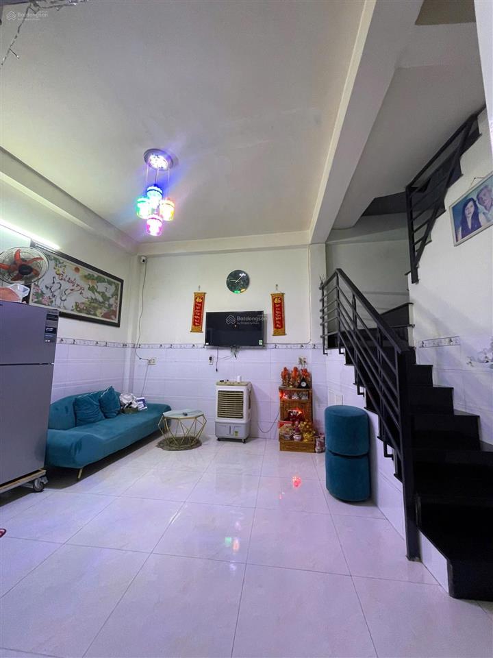 Bán nhà 2 tầng cách đường đồng nai phước hải tầm 30m , nha trang. giá 2 tỷ 200