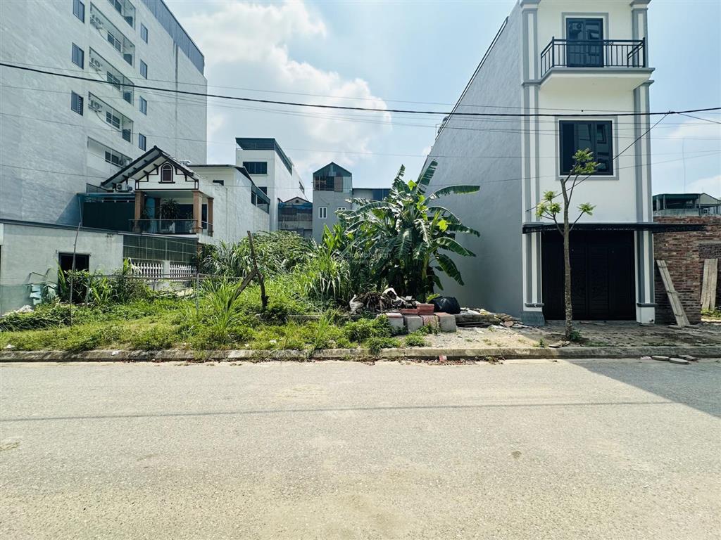 Giảm giá bán nhanh 200m2 đất tái định cư bắc phú cát đẹp nhất tại hoà lạc