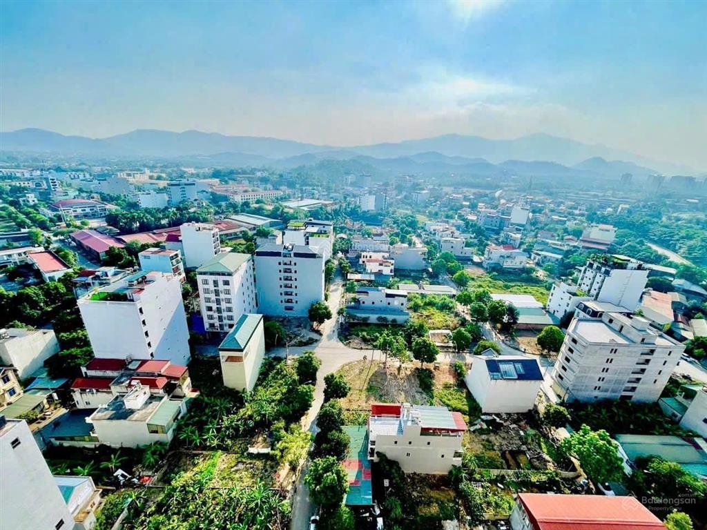 Giảm giá bán nhanh 200m2 đất tái định cư bắc phú cát đẹp nhất tại hoà lạc