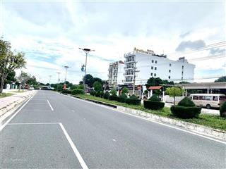 Vip đất có nhà spa , hai mặt tiền đường đinh tiên hoàng rộng 40m. sổ full thổ cư gần biển, sân bay