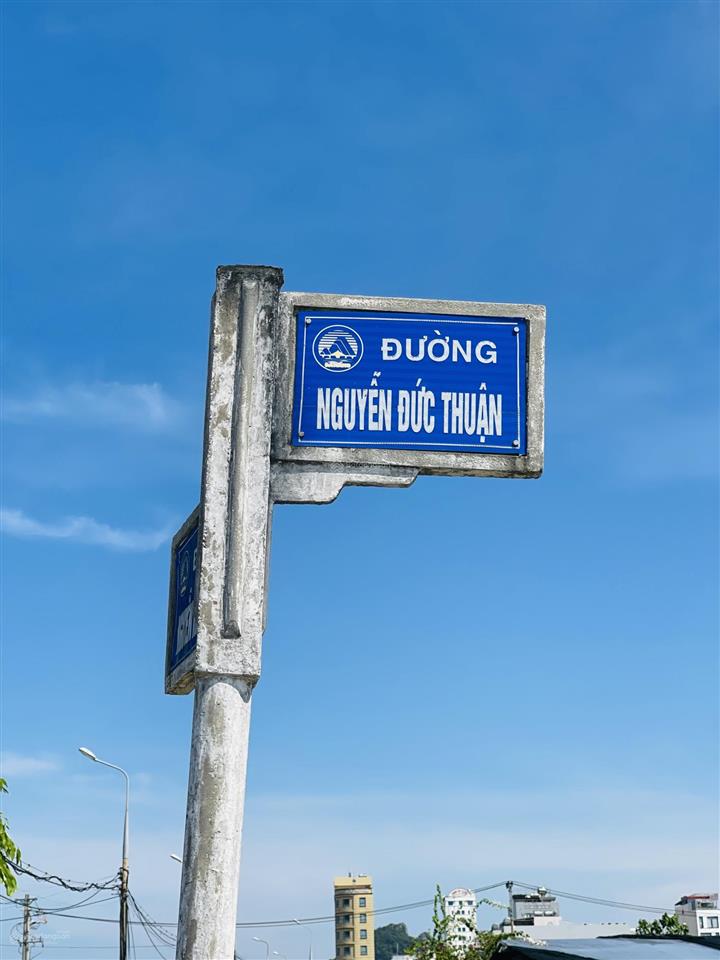 Chính chủ cần bán nhanh cặp đất đường nguyễn đức thuận , ngay biển sơn thuỷ
