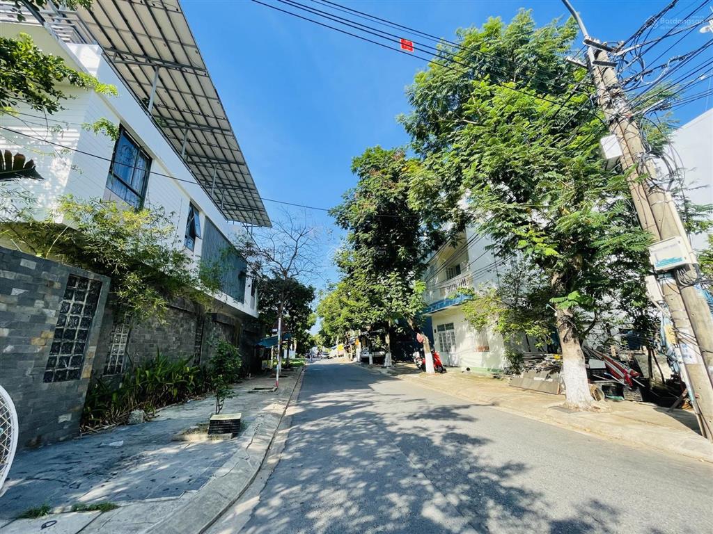 Chính chủ cần bán lô góc đường lương thúc kỳ, đường thông thẳng ra bãi tắm sơn thủy