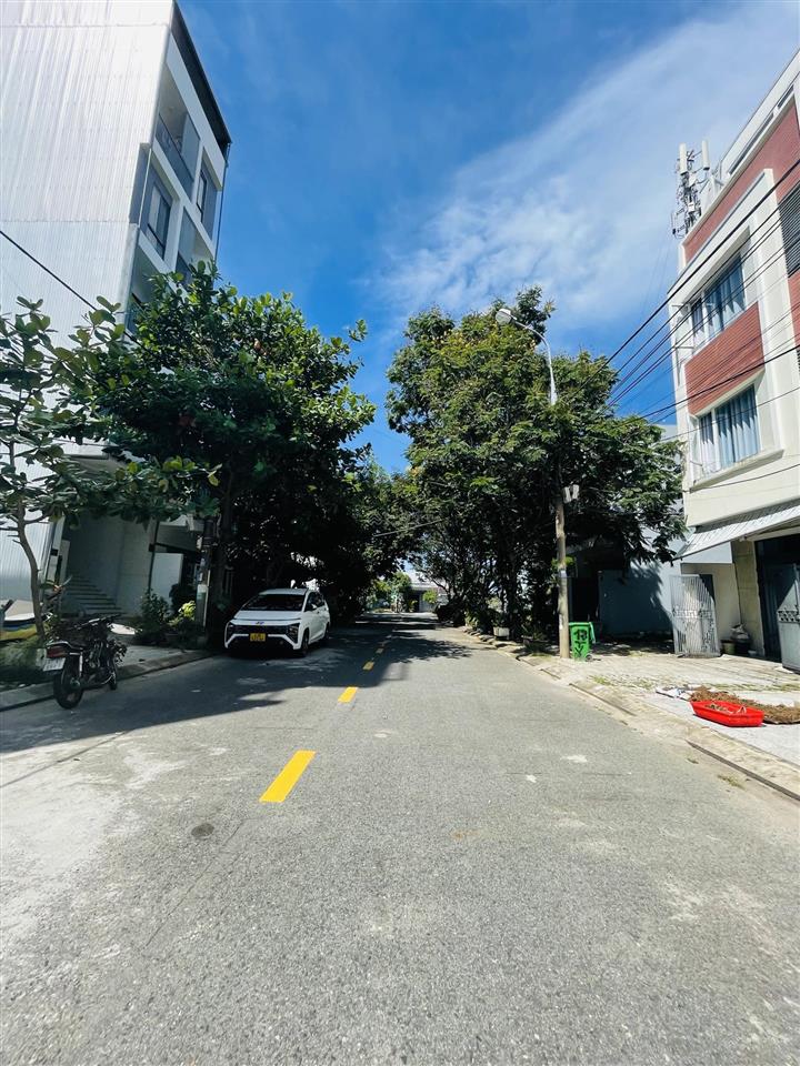 Chính chủ cần bán lô đất đường trương văn hiến, ngay biển sơn thuỷ,  0905 783 ***
