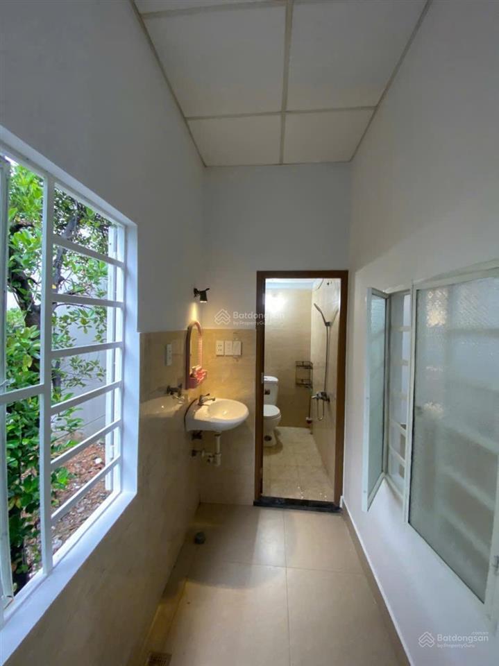 Bán nhanh nhà đa mặn 2, đối diện công viên thoáng mát, hướng đông nam,  0905 783 ***
