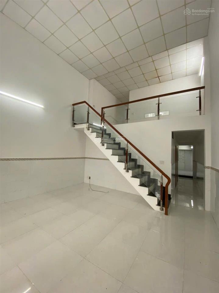 Bán nhanh nhà đa mặn 2, đối diện công viên thoáng mát, hướng đông nam,  0905 783 ***