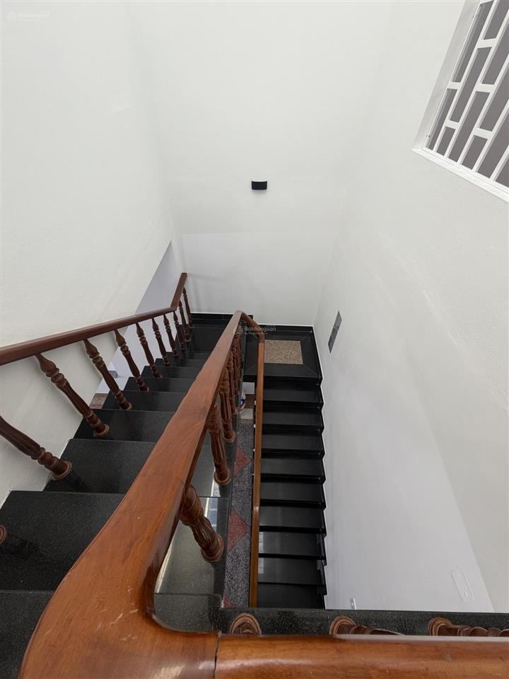 Bán đất tặng nhà 2 tầng đường lê đình chinh, ngay võ chí công,  0905 783 ***