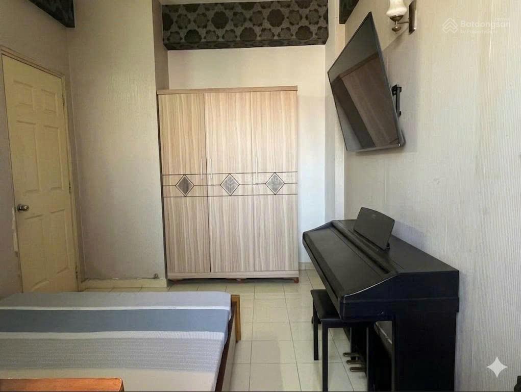 Chung cư gia phú (2pn, thang máy)  chuyển chỗ ở cần bán gấp