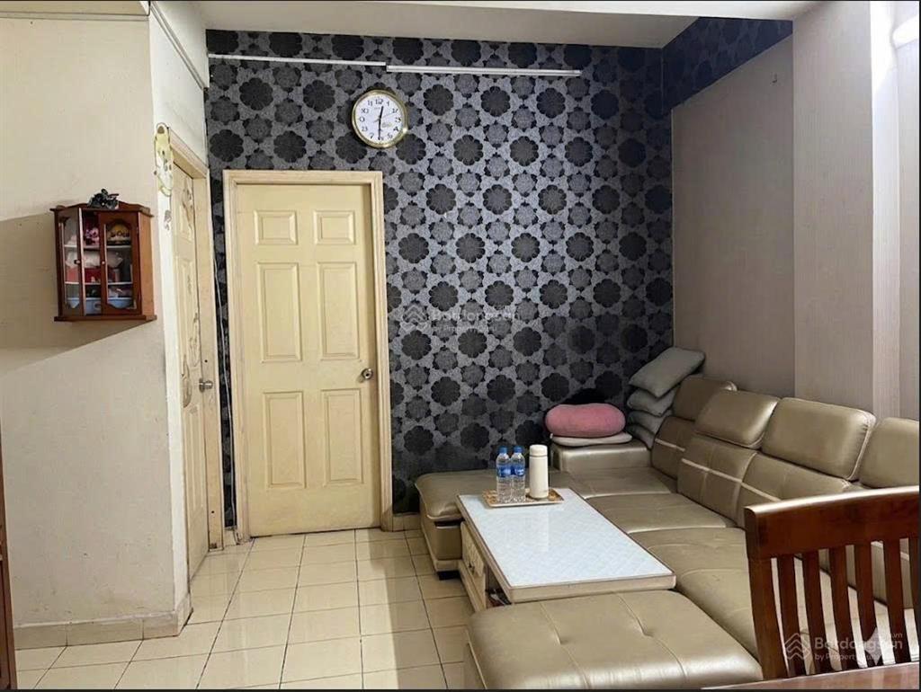 Chung cư gia phú (2pn, thang máy)  chuyển chỗ ở cần bán gấp