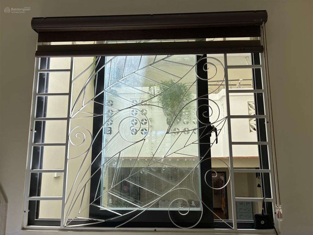 Nhà phố nhiều mảng xanh, phù hợp mở cafe, yoga