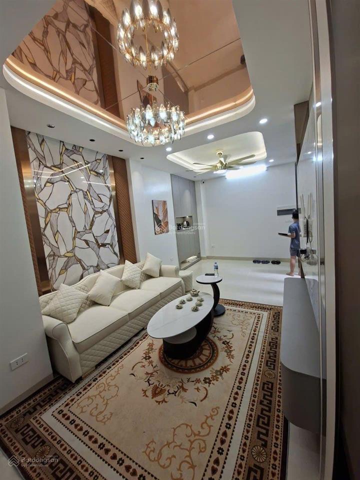 Bán nhà đội cấn, 6 tầng thang máy, gpxd chỉ hơn 11 tỷ