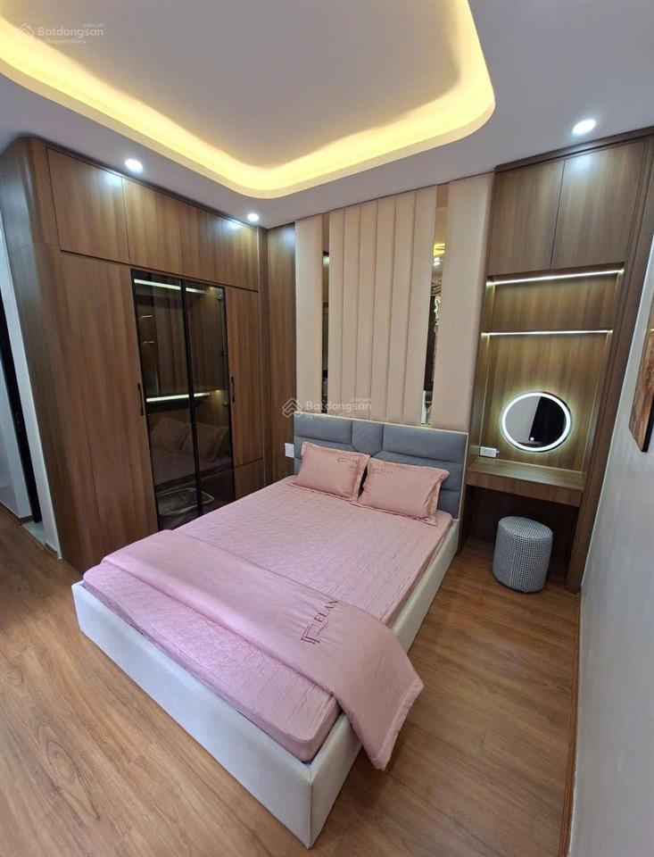 Bán nhà đội cấn, 6 tầng thang máy, gpxd chỉ hơn 11 tỷ