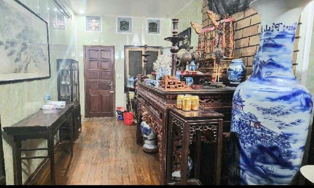 BÁN GẤP NHÀ HOÀNG HOA THÁM TT TÂY HỒ GIÁP DANH BA ĐÌNH Ô TÔ ĐỖ CỬA KD 60M X 3 TẦNG 18  TỶ  