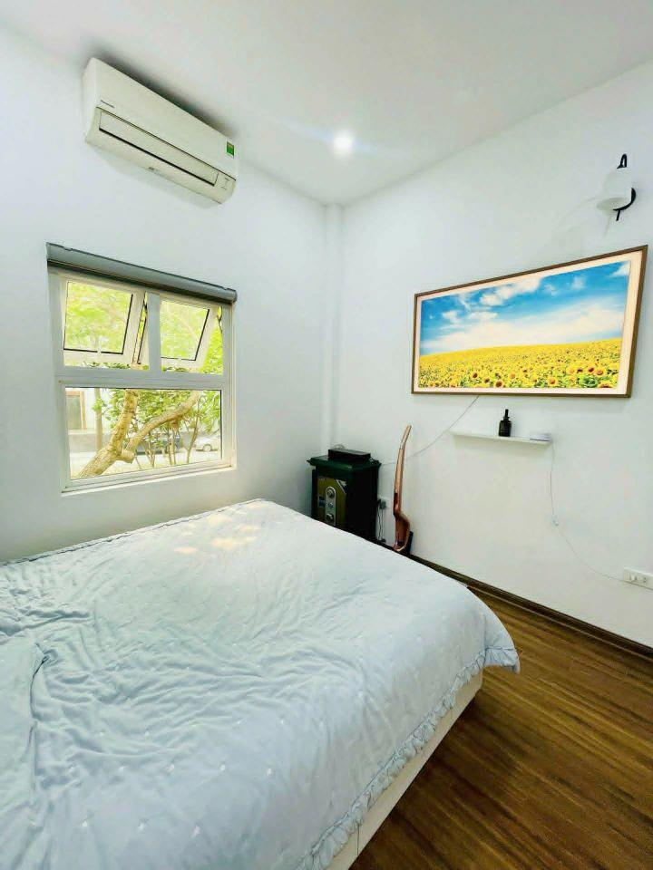 BÁN GẤP NHÀ  GIANG VĂN MINH PHỐ VIP BA ĐÌNH KD ONLINE 37M X 4 TẦNG 12,2 TỶ.