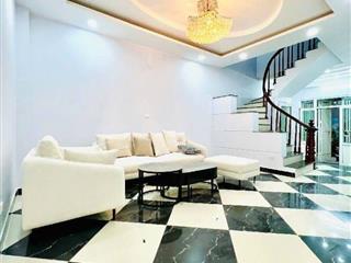 BÁN GẤP NHÀ ĐẸP NGỌC HÀ PHỐ VIP BA ĐÌNH FULL NỘI THẤT 55M X 4 TẦNG MT 4,4M 15,2  TỶ.