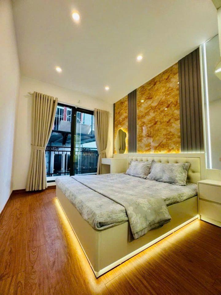 BÁN GẤP NHÀ ĐẸP ĐỘI CẤN TT BA ĐÌNH MỚI KOONG FULL NỘI THẤT 26M  X 5 TẦNG 7,05 TỶ.  