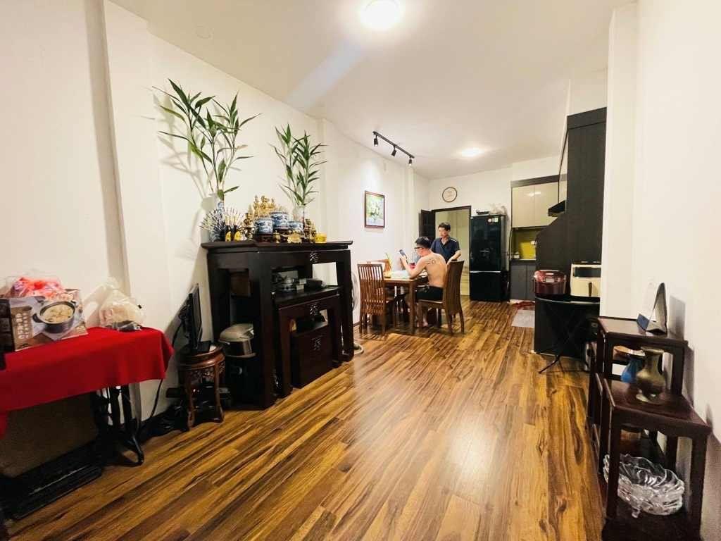BÁN GẤP NHÀ ĐỘI CẤN TT BA ĐÌNH 40M X 2 TẦNG 8 TỶ.