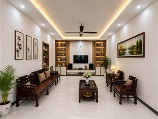 BÁN GẤP NHÀ ĐỘI CẤN TT BA ĐÌNH  100M X 5 TẦNG MT 7M 18 TỶ.