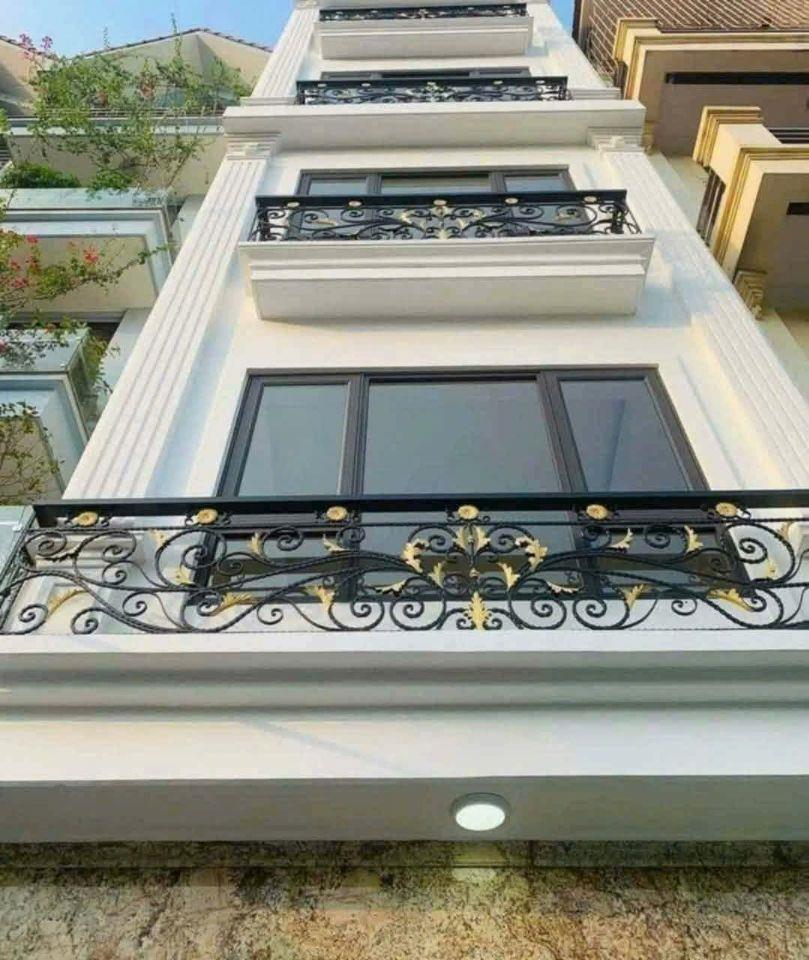 CHÍNH CHỦ CẦN BÁN GẤP NHÀ ĐỘI CẤN TT BA ĐÌNH MỚI ĐẸP THANG MÁY FULL NỘI THẤT 57M X 4 TẦNG MT 8 NHỈNH 14 TỶ.  