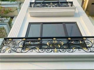 CHÍNH CHỦ CẦN BÁN GẤP NHÀ ĐỘI CẤN TT BA ĐÌNH MỚI ĐẸP THANG MÁY FULL NỘI THẤT 57M X 4 TẦNG MT 8 NHỈNH 14 TỶ.  