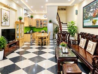 GIẢM SỐC NHÀ VĨNH PHÚC TT BA ĐÌNH GIÁP RANH TÂY HỒ , CẦU GIẤY FULL NỘI THẤT 45M X 5 TẦNG MT 4,5M NHỈNH 11 TỶ  