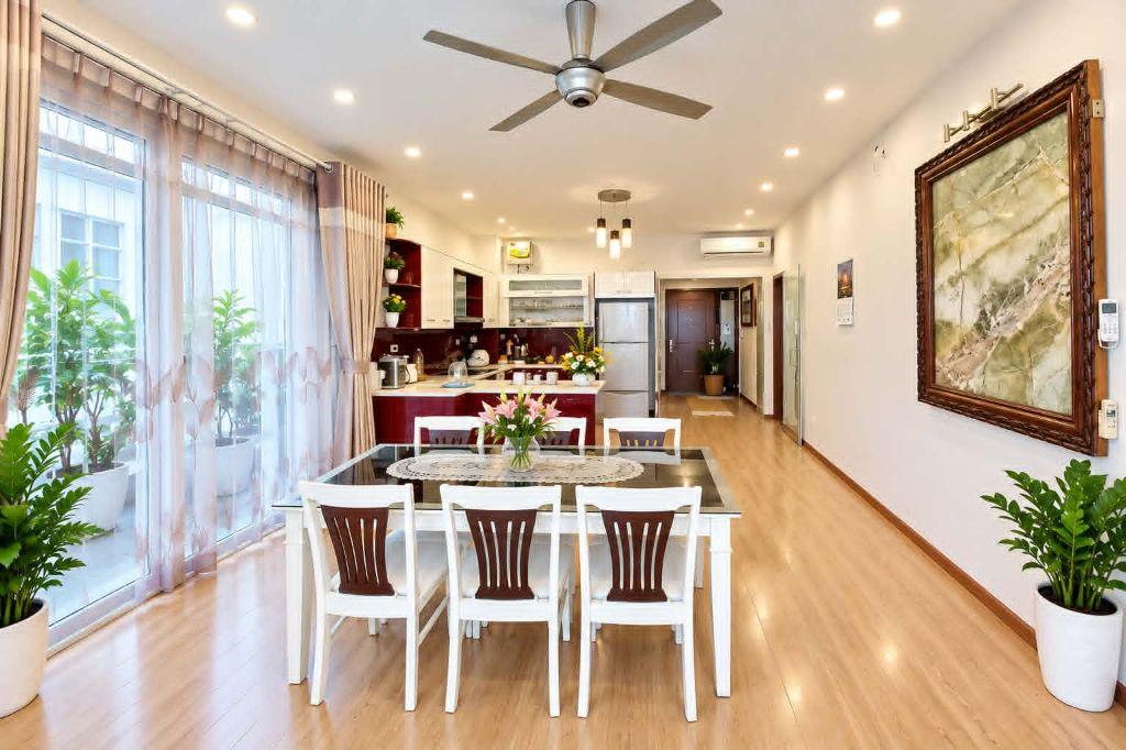 BÁN GẤP NHÀ QUÁN THÁNH PHỐ VIP BA ĐÌNH  GIÁP RANH TÂY HỒ FULL NỘI THẤT 40M X 5 TẦNG NHỈNH 16 TỶ