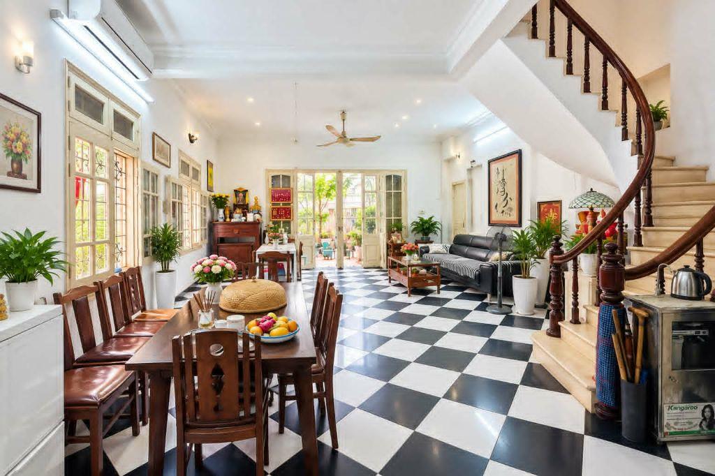 CHÍNH CHỦ CẦN BÁN GẤP NHÀ LÝ NAM ĐẾ PHỐ VIP HOÀN KIẾM PHÂN LÔ KD Ô TÔ VÀO NHÀ 60M X 4 TẦNG NHỈNH 30 TỶ.