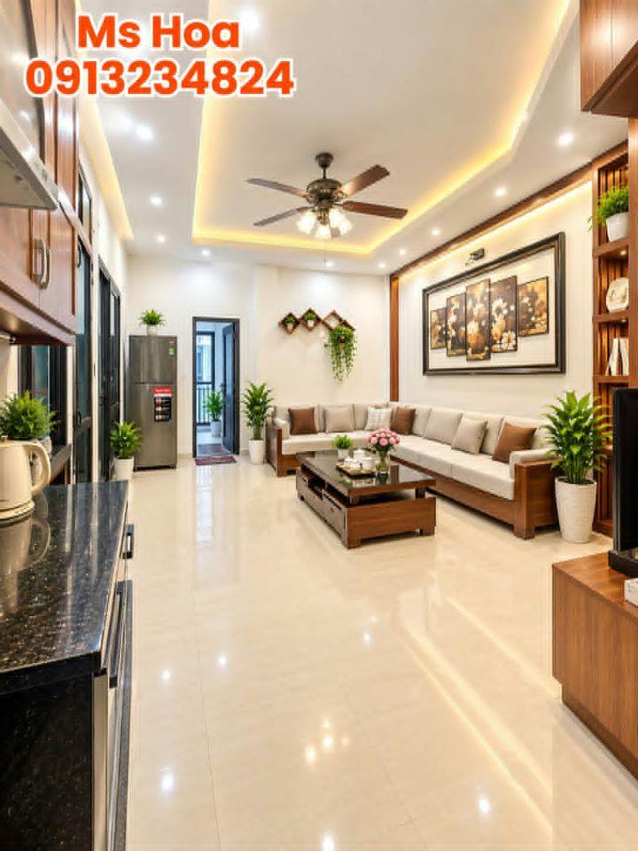 GIẢM SỐC NHÀ HOÀNG HOA THÁM TT BA ĐÌNH GIÁP RANH TÂY HỒ FULL NỘI THẤT 27M X 5 TẦNG MT 6M 6 TỶ 2 .