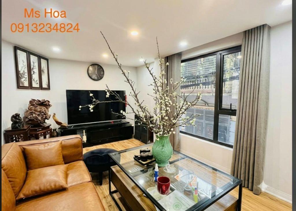 BÁN GẤP NHÀ ĐẸP  HOÀNG HOA THÁM TT BA ĐÌNH KD Ô TÔ TRÁNH 12,5 TỶ