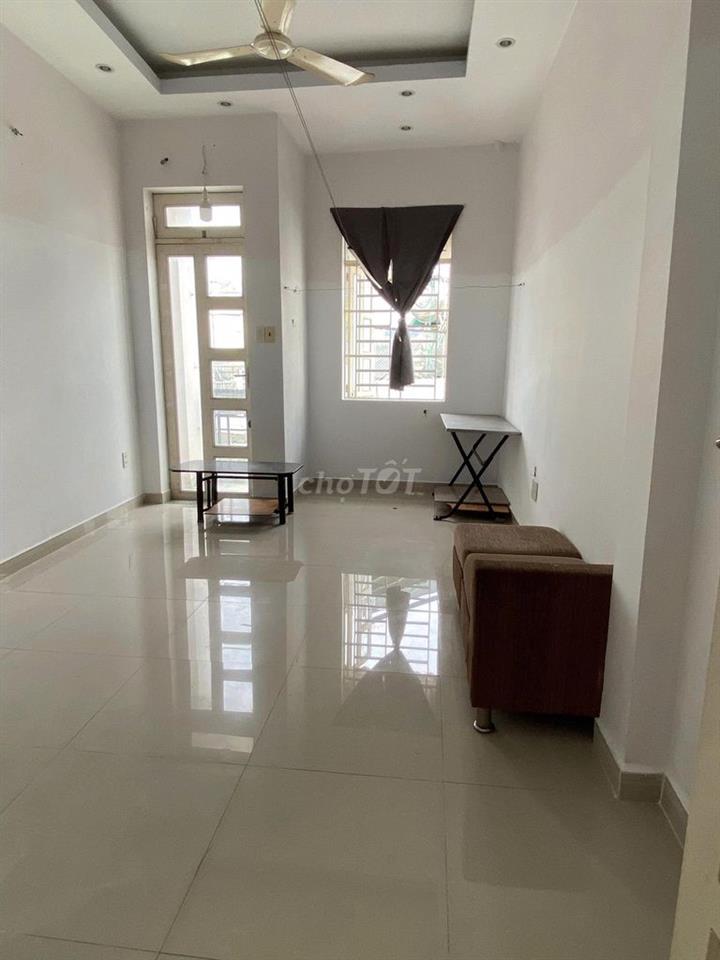 Cho SV NỮ thuê phòng-HÒA HẢO P.4 Q.10-gần trường ĐH Kinh Tế