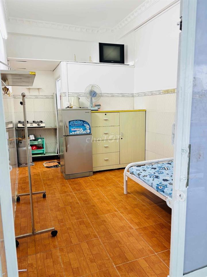 Phòng trọ sạch sẽ an ninh có nội thất quận 6