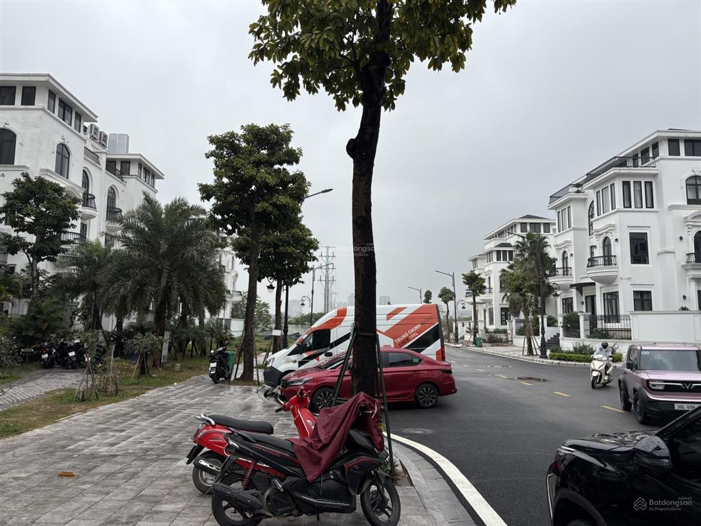 Chính chủ cho thuê nhà dt 107,5m trục đường l12, nhà hoàn thiện, thang máy mới toanh