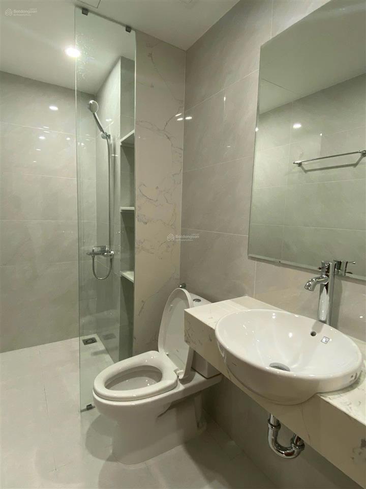 Chính chủ cho thuê nhà dt 107,5m trục đường l12, nhà hoàn thiện, thang máy mới toanh