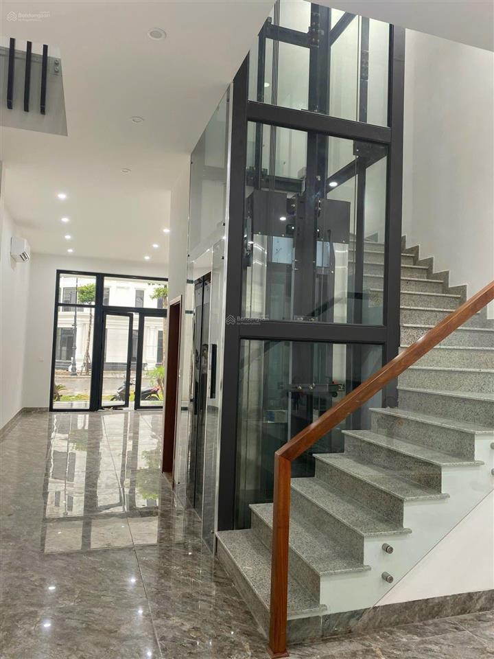 Chính chủ cho thuê nhà dt 107,5m trục đường l12, nhà hoàn thiện, thang máy mới toanh