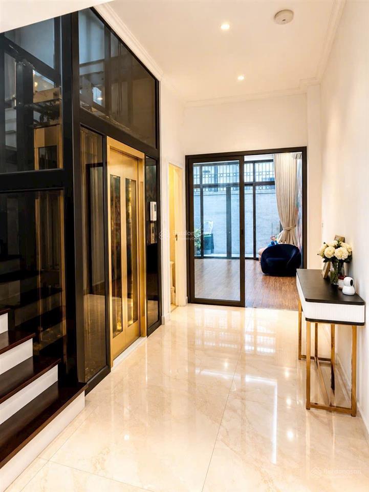 Chính chủ cần bán gấp căn liền kề louis l8 dt 100 m nhà 5 tầng hoàn thiện mới đẹp thang máy