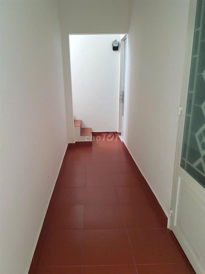Phòng ngay TT Q3.Sạch sẽ, an ninh.Có lối đi riêng, toilet trong phòng.